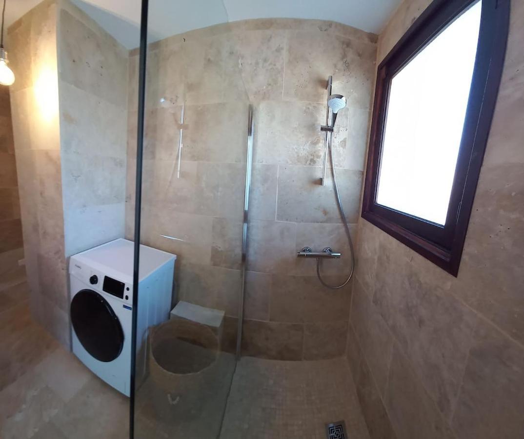 Loft Climatise "La Pinede", 50 M2, Tres Calme, 5 Mn A Pied Des Plages, Lit King Size La Seyne-sur-Mer Extérieur photo