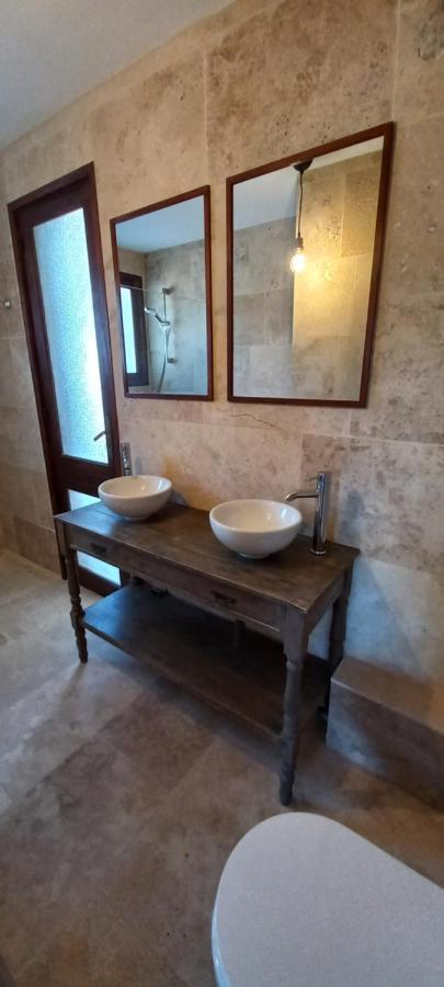 Loft Climatise "La Pinede", 50 M2, Tres Calme, 5 Mn A Pied Des Plages, Lit King Size La Seyne-sur-Mer Extérieur photo