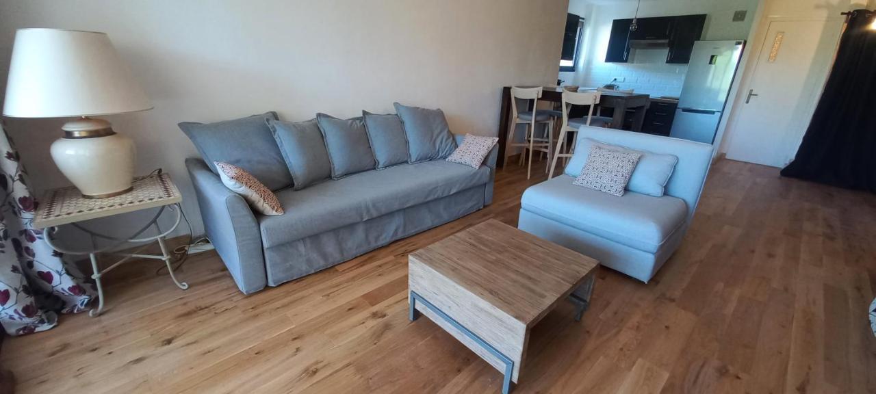 Loft Climatise "La Pinede", 50 M2, Tres Calme, 5 Mn A Pied Des Plages, Lit King Size La Seyne-sur-Mer Extérieur photo